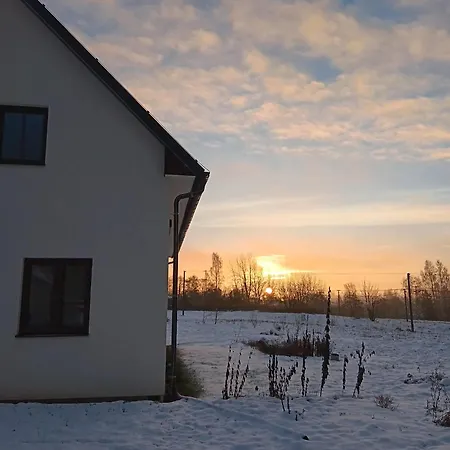 Na Prahu Lesa - Rodinna V Krusnych Horach