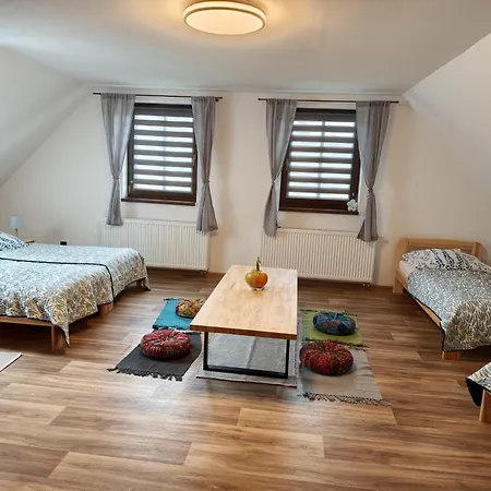 Holiday home Na Prahu Lesa - Rodinna V Krusnych Horach Sindelova